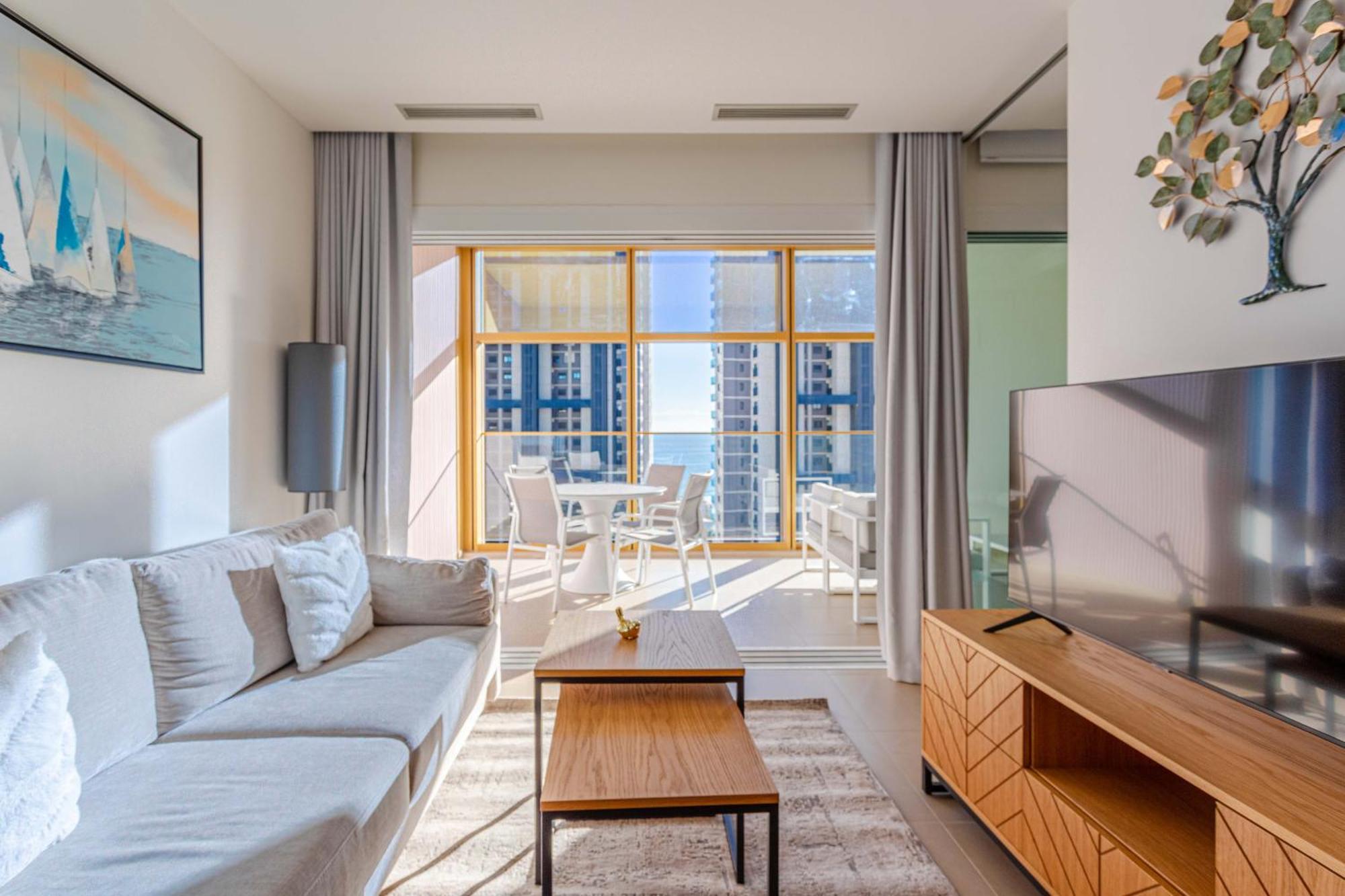 Intempo By Holuxe - 051- 5Th Floor Apartment เบนิดอร์ม ภายนอก รูปภาพ